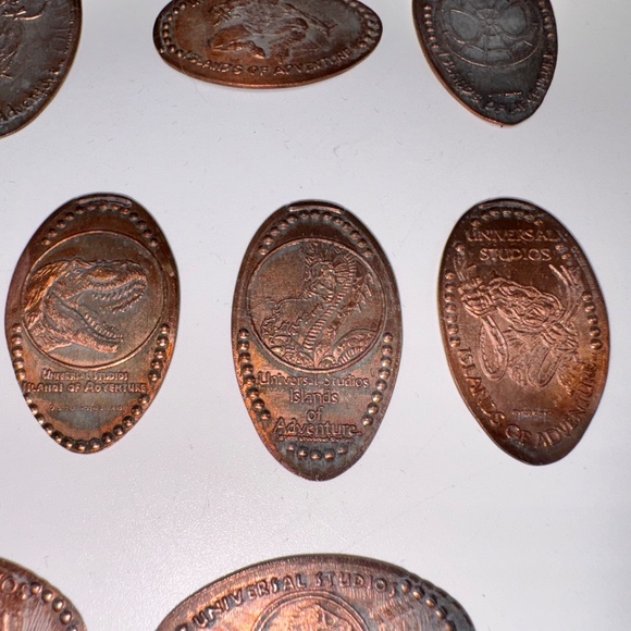 Universal Studios The Souvenir Pressed Penny Collector Booklet Limited Edition - Picture 9 of 15